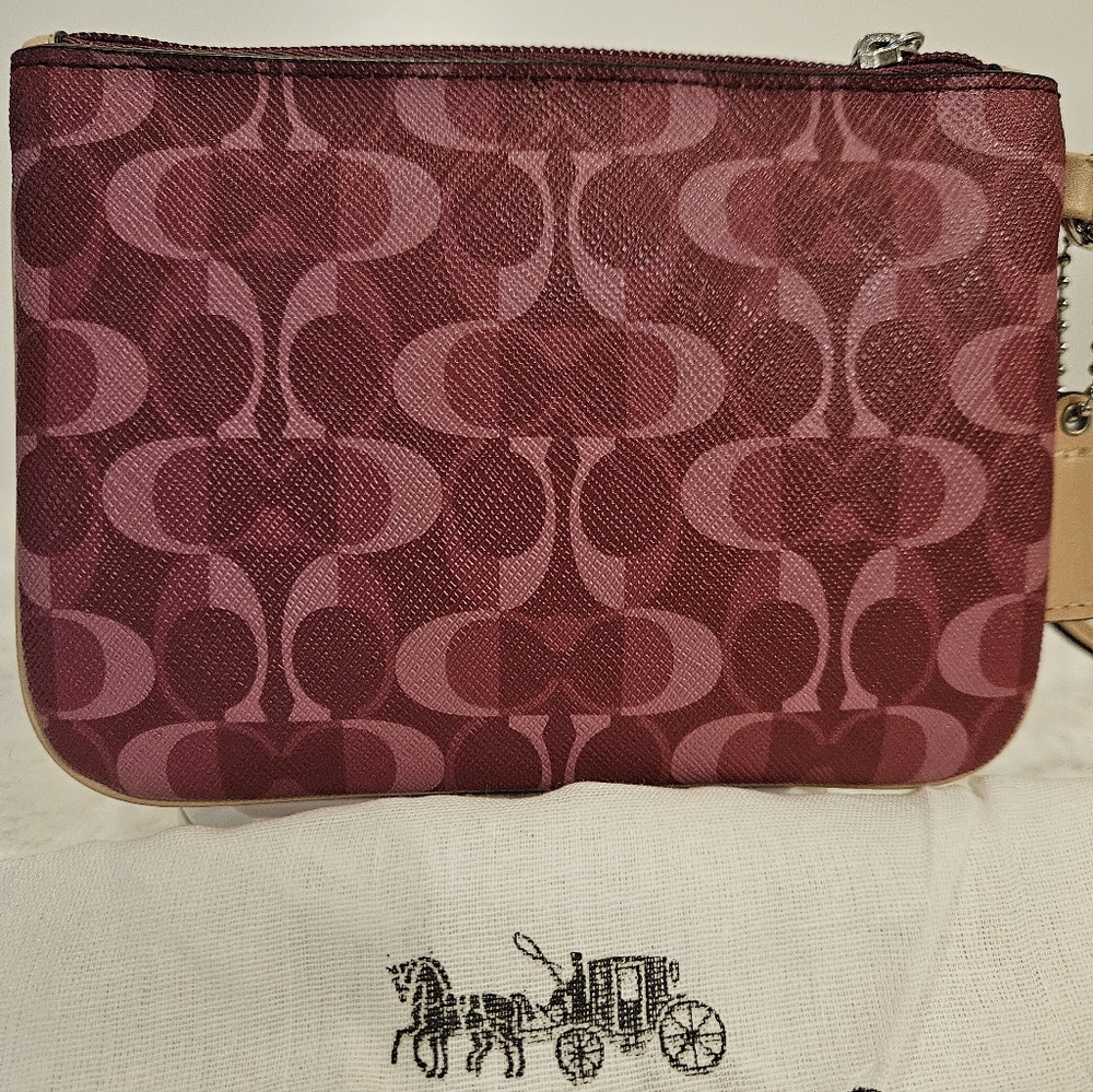 Coach Signature Nwot Wristlet in Burgundy - Picture 2 of 11